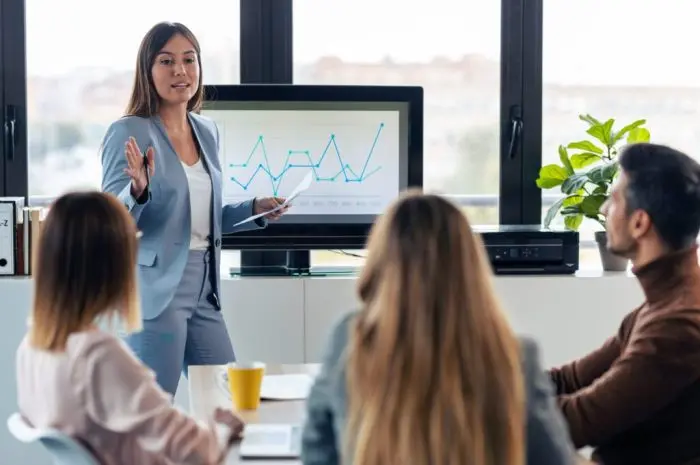 10 Smart Tricks to Improve Your Presentation Skills at Work