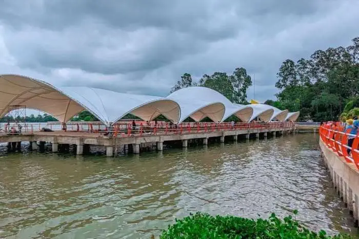 Cipondoh Lake, a beautiful lake with Diversity of Flora and Fauna in Tangerang