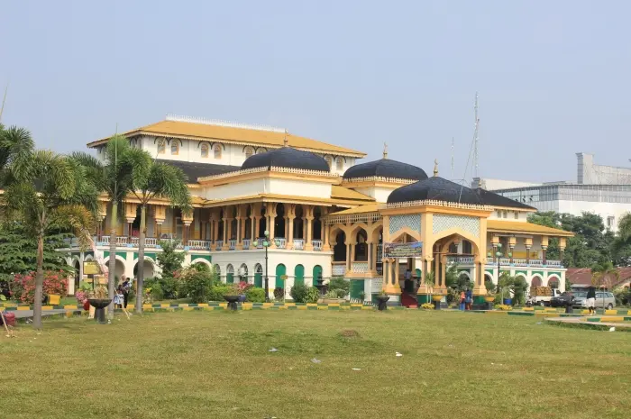 Maimun Palace, a Symbol of Cultural Heritage that is an Iconic Destination in Medan