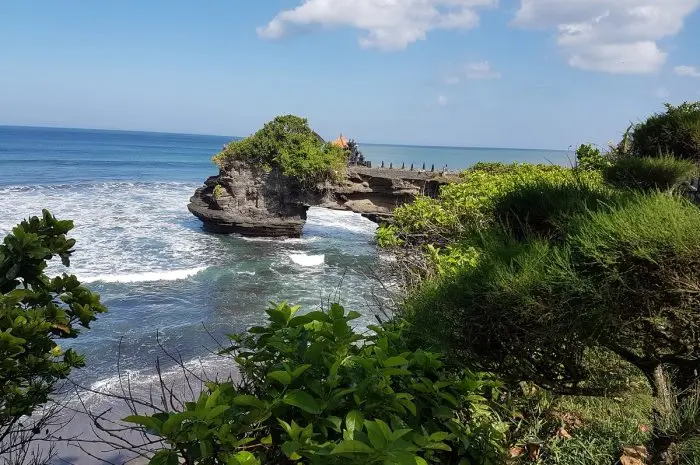 Pantai Batu Bolong